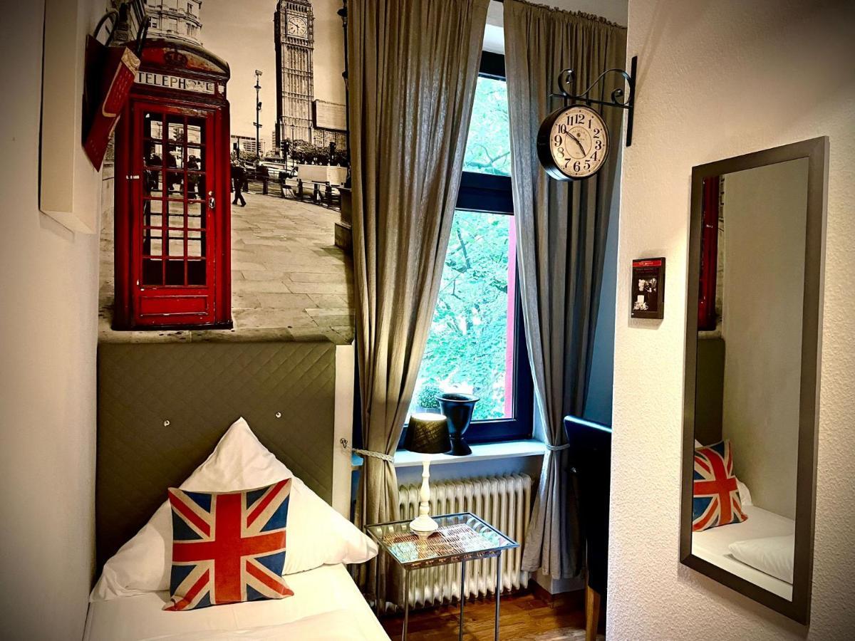 Hotel Am Volksgarten Dusseldorf Ngoại thất bức ảnh